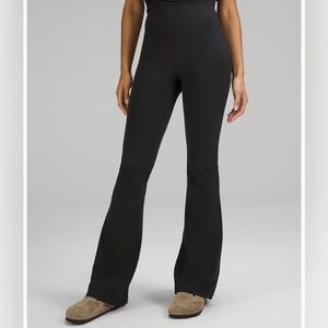 NWT Groove Super-High-Rise Flared Pant Nulu